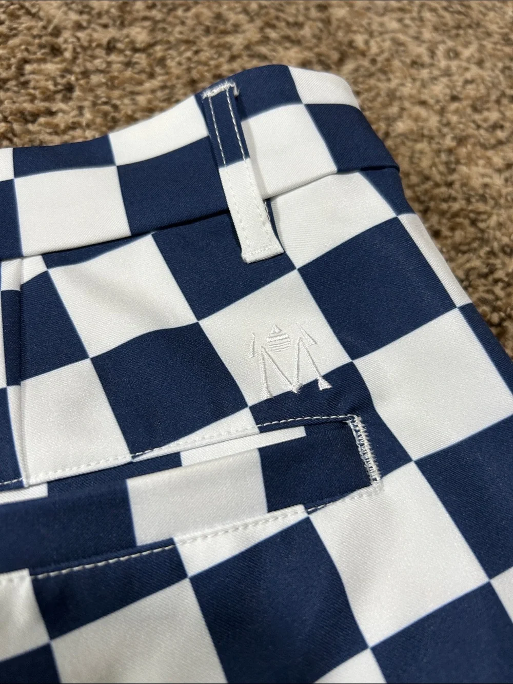 Lesmart Men's Navy and White Checkerboard Flat Front Golf Shorts